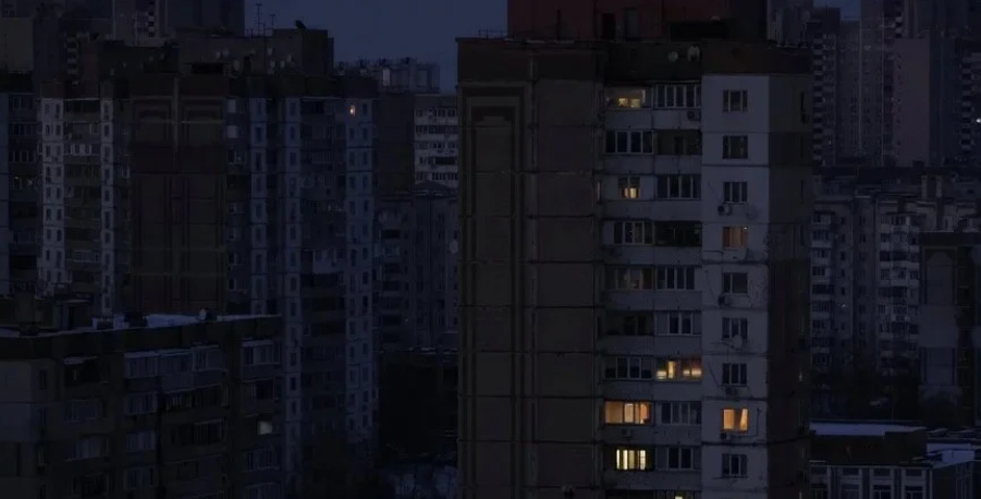 Масштабний блекаут в окупованому Криму: виведені з ладу ключові підстанції, півострів знеструмлено